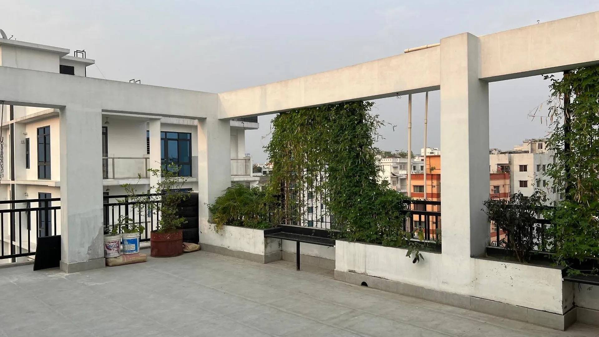 Fully Furnished, One Bedroom Apartment With Kitchen, Washroom Etc B007 Dhaka